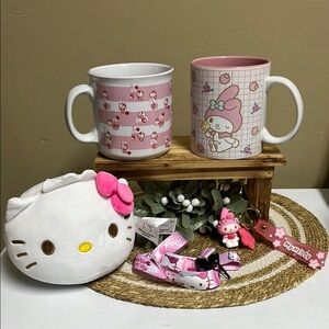 Hello Kitty/My Melody Mug Bundle